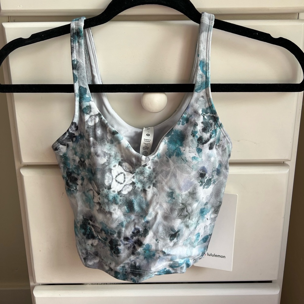Align Lululemon Tank - Picture 1 of 4